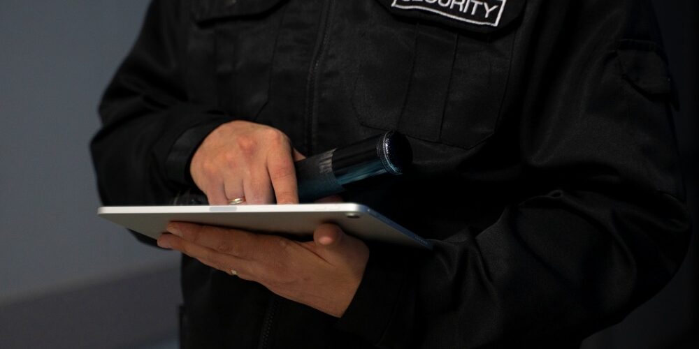 security-guard-workspace California Guard Card Requirements